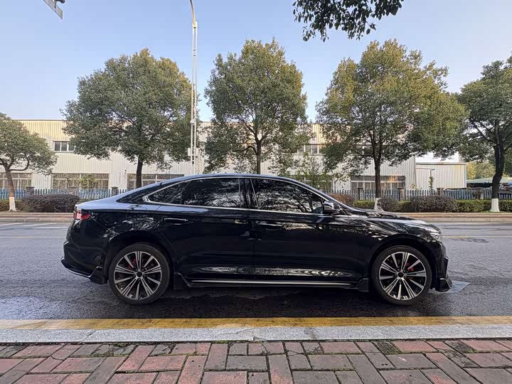 Фото 4 - Geely Preface