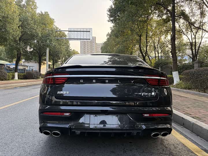 Фото 6 - Geely Preface