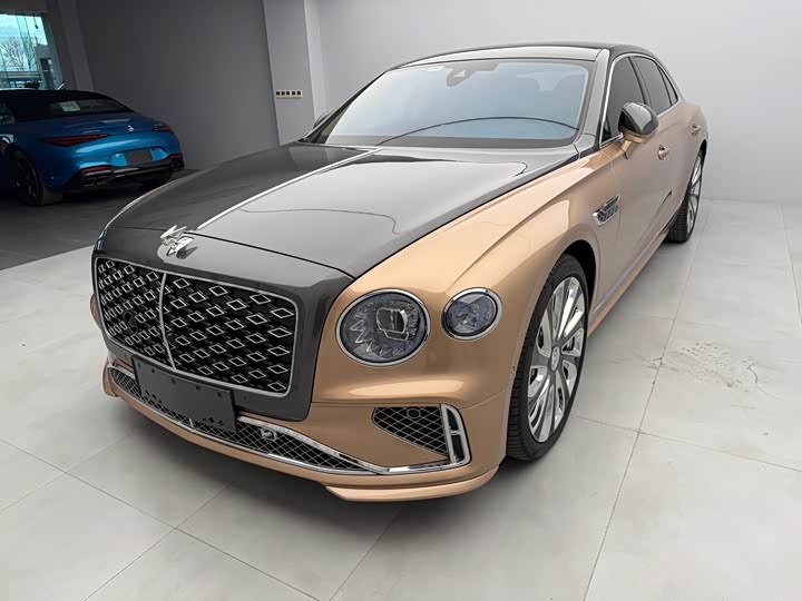 Фото 1 - Bentley Flying Spur Hybrid