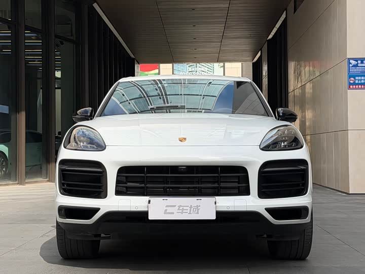 Фото 2 - Porsche Cayenne
