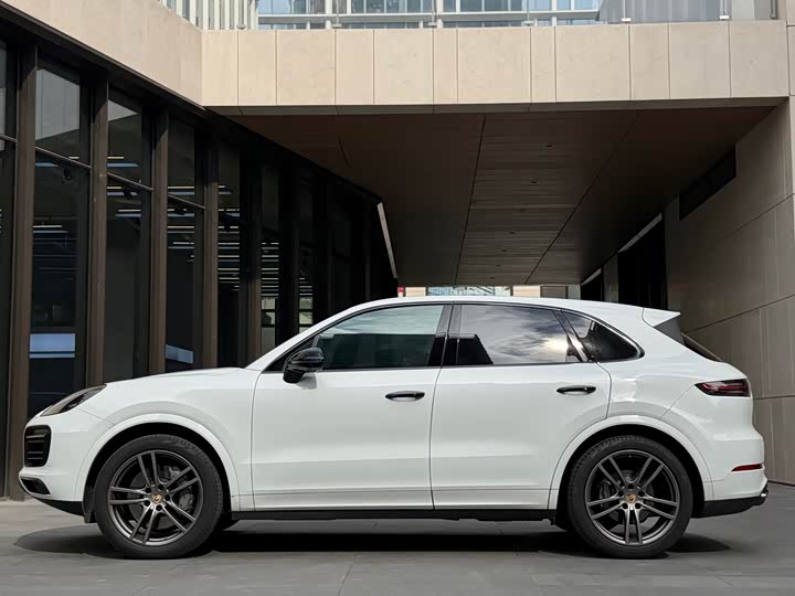 Фото 3 - Porsche Cayenne