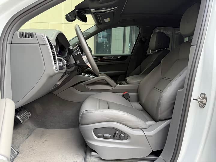 Фото 6 - Porsche Cayenne