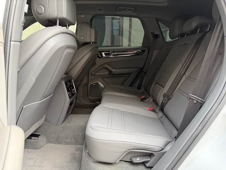 Фото 7 - Porsche Cayenne