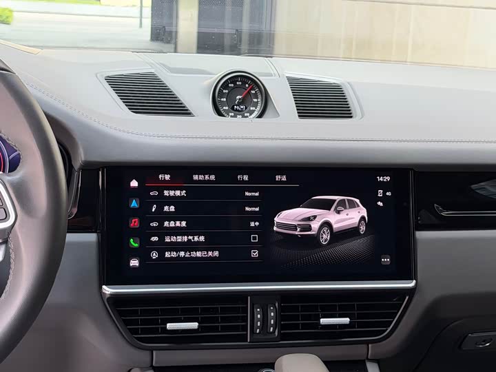 Фото 9 - Porsche Cayenne