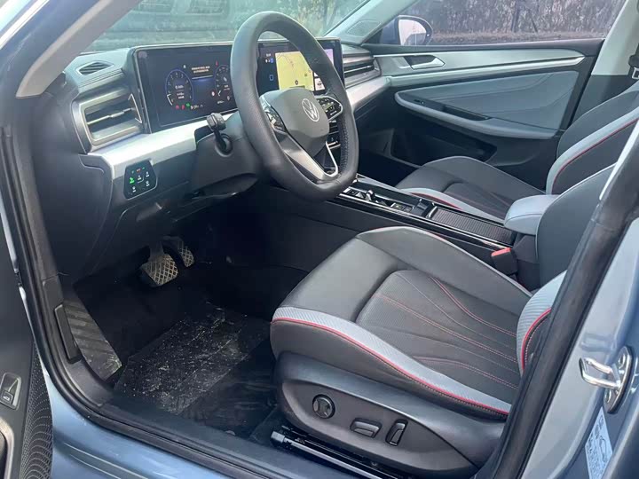 Фото 4 - Volkswagen Lamando L