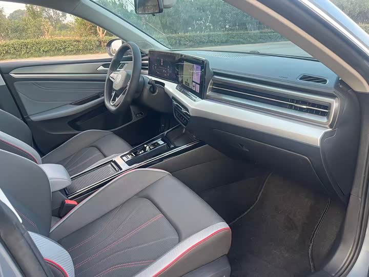 Фото 8 - Volkswagen Lamando L