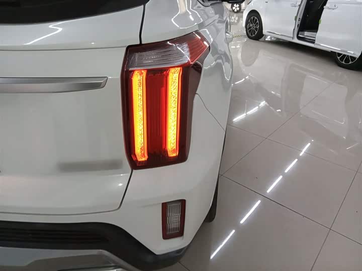 Фото 8 - Kia Sportage GT-line