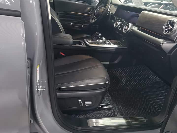 Фото 8 - Tank 300