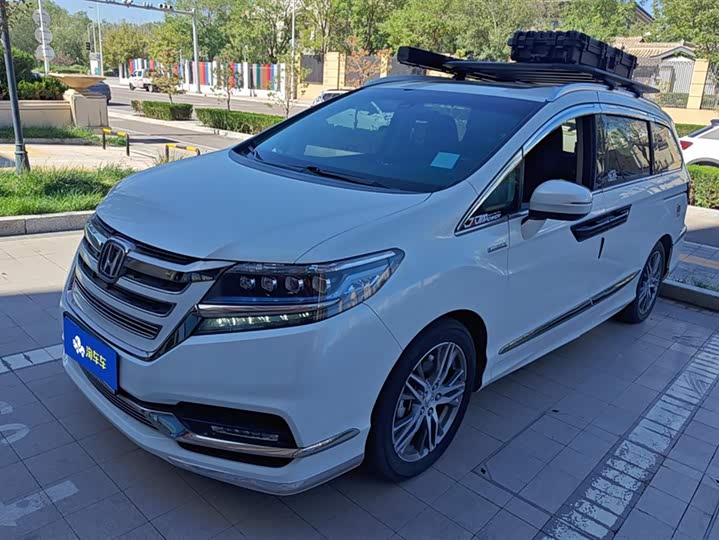 Фото 1 - Honda Elysion