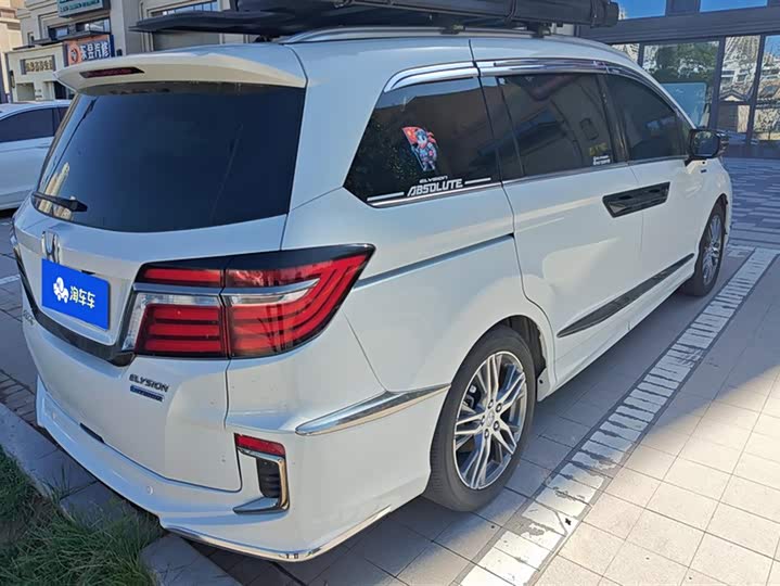 Фото 3 - Honda Elysion