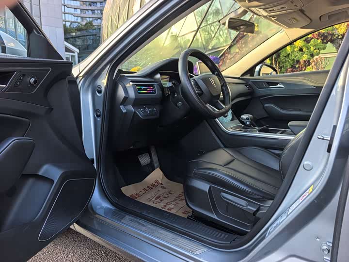 Фото 4 - Hongqi H5