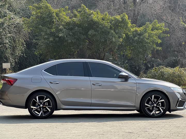 Фото 7 - Skoda Octavia Pro