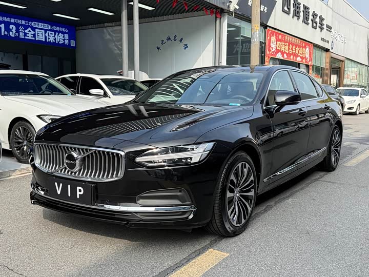 Фото 3 - Volvo S90