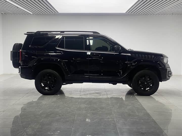 Фото 8 - Tank 400 Hybrid