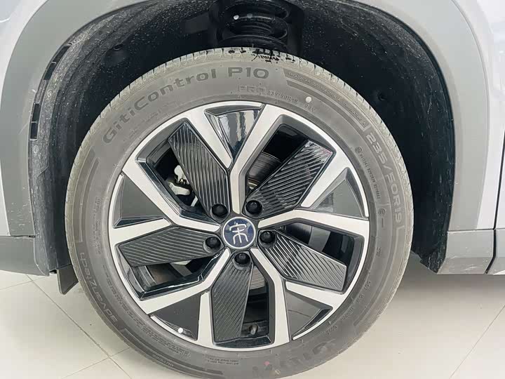 Фото 3 - BYD Song L DM-i Hybrid