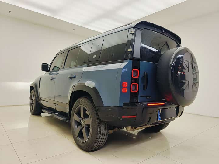 Фото 4 - Land Rover Defender