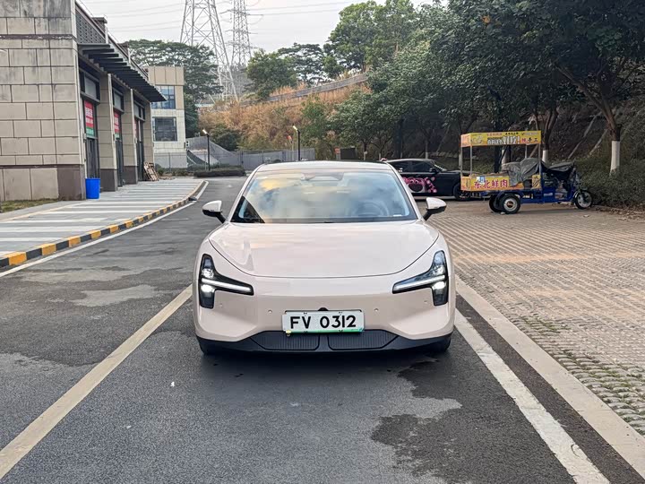 Фото 2 - XPeng Mona M03