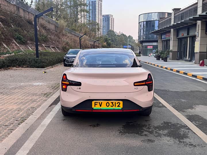 Фото 5 - XPeng Mona M03