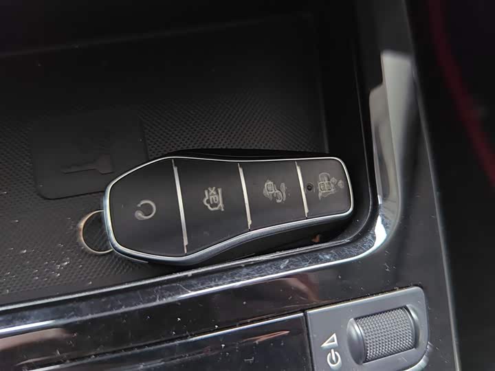 Фото 9 - BYD Yuan Pro