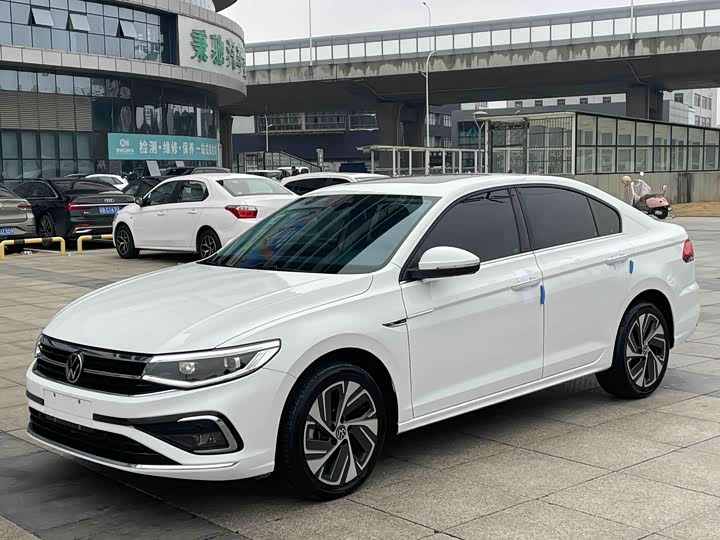 Фото 1 - Volkswagen Bora