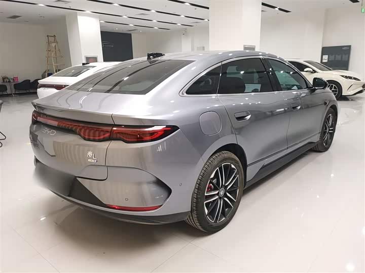 Фото 7 - BYD Qin L