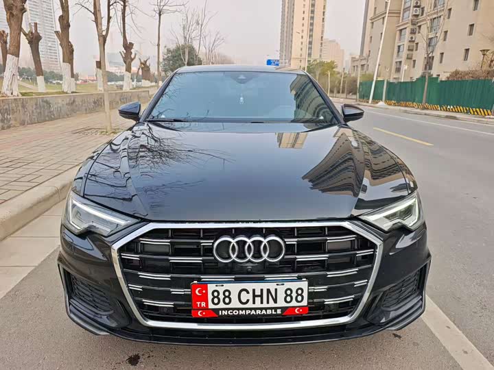 Фото 2 - Audi A6L