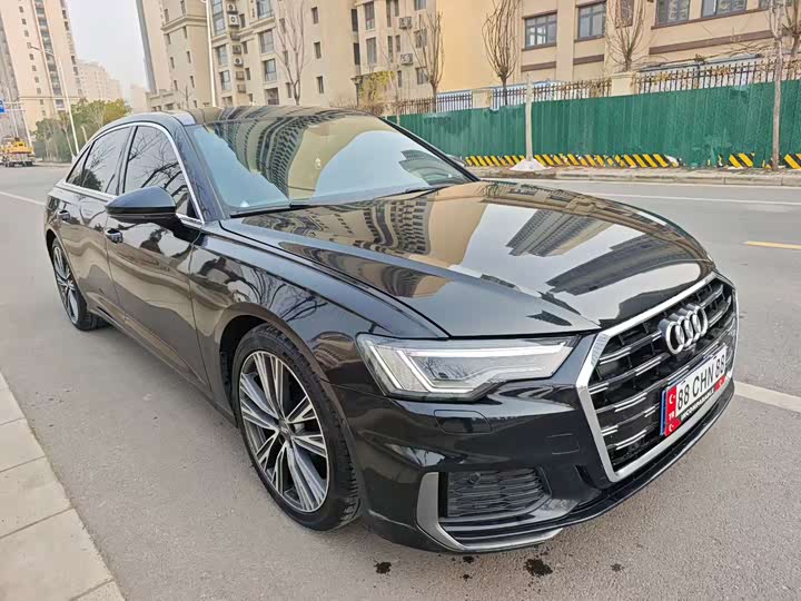 Фото 3 - Audi A6L