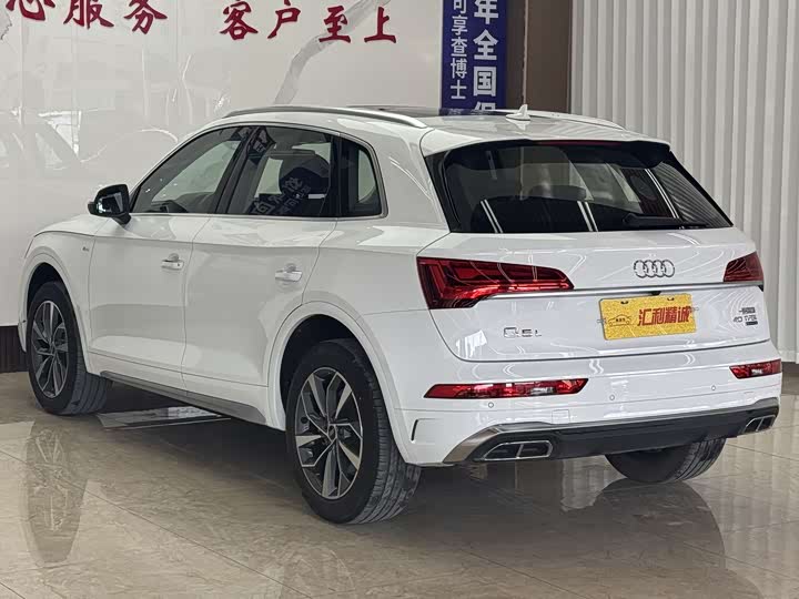 Фото 4 - Audi Q5L