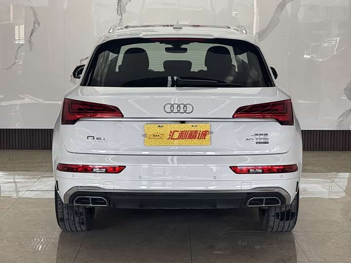 Фото 5 - Audi Q5L