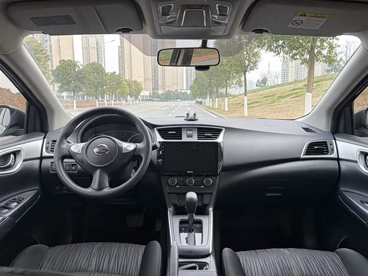 Фото 3 - Nissan Sylphy