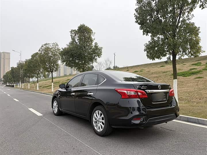 Фото 8 - Nissan Sylphy