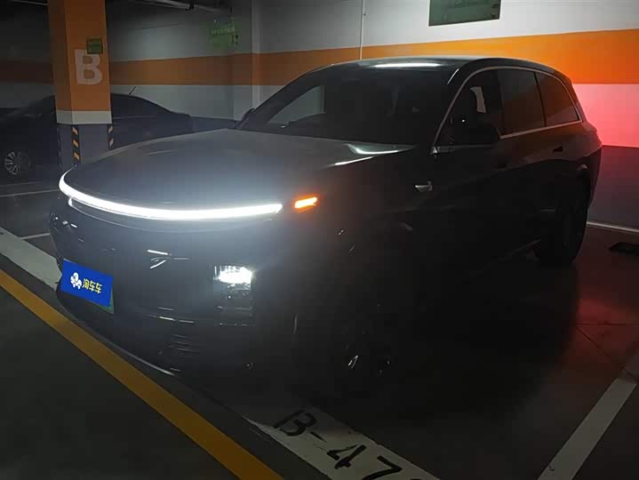 Фото 1 - LiXiang L8