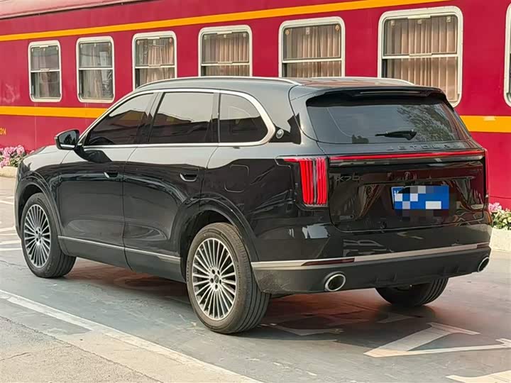 Фото 9 - Jetour X70L