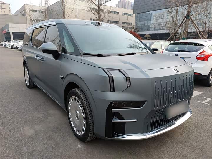 Фото 4 - Zeekr 009