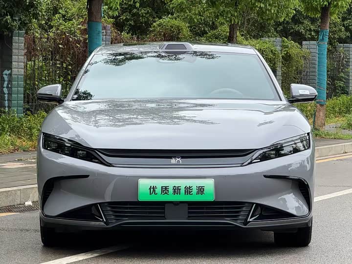 Фото 2 - BYD Han