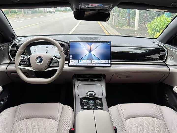 Фото 6 - BYD Han