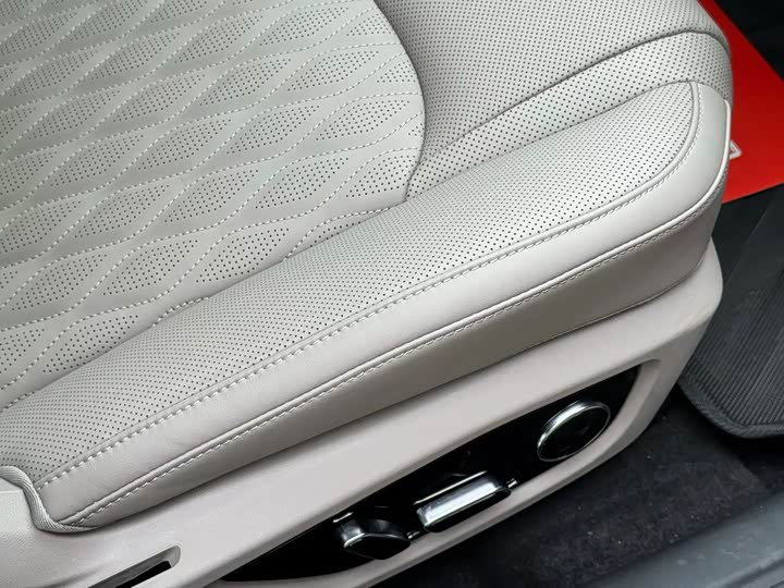 Фото 8 - BYD Han