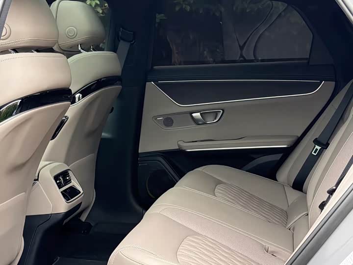 Фото 9 - BYD Han