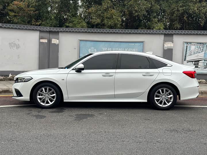 Фото 3 - Honda Civic