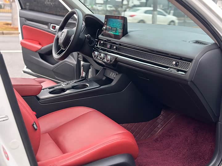 Фото 7 - Honda Civic