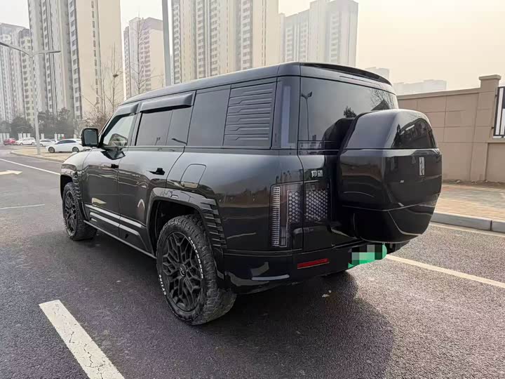 Фото 6 - BYD Yangwang U8