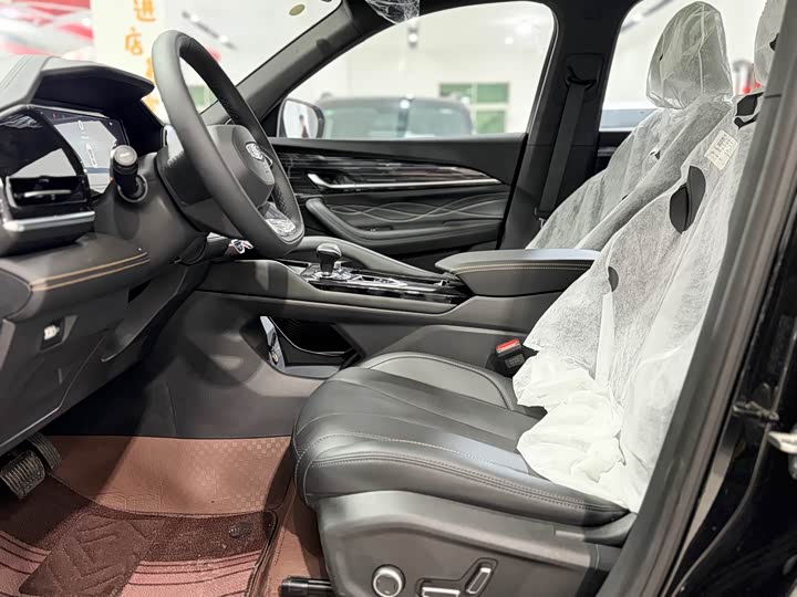 Фото 4 - Geely Monjaro