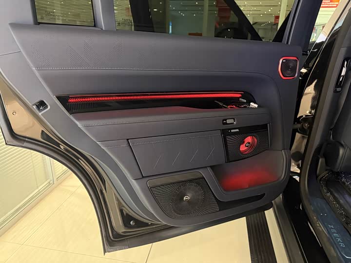 Фото 7 - Zeekr 9X