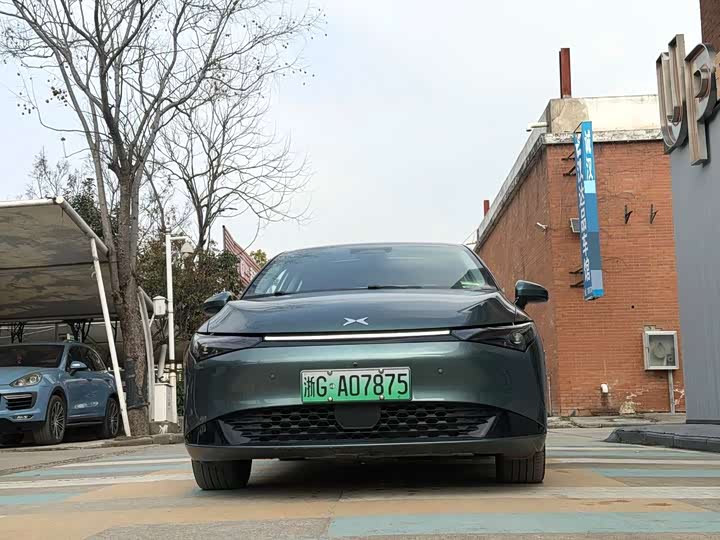 Фото 2 - XPeng P5