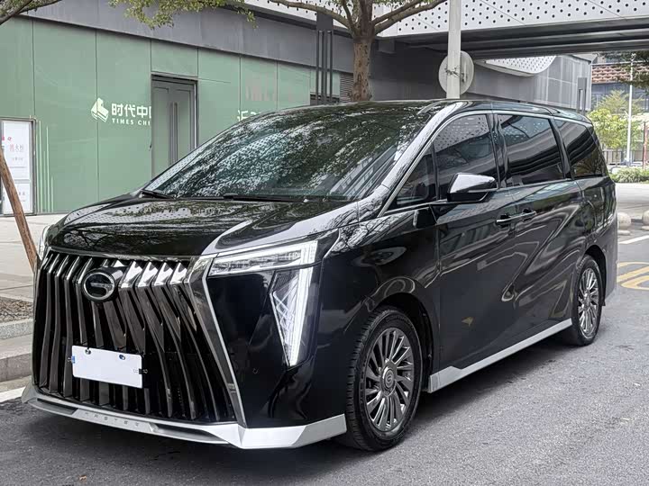 Фото 1 - GAC Trumpchi M8