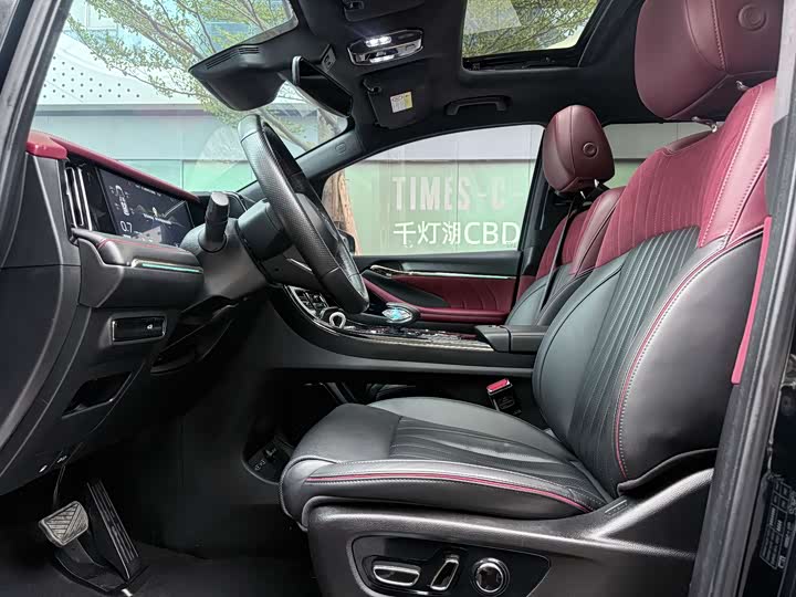 Фото 4 - GAC Trumpchi M8