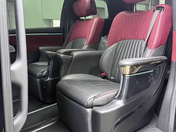 Фото 7 - GAC Trumpchi M8