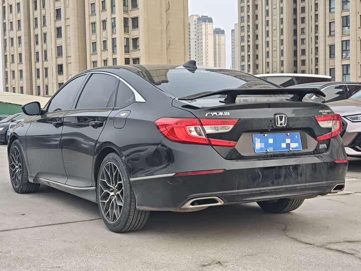 Фото 6 - Honda Accord