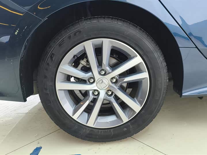 Фото 6 - Honda Civic