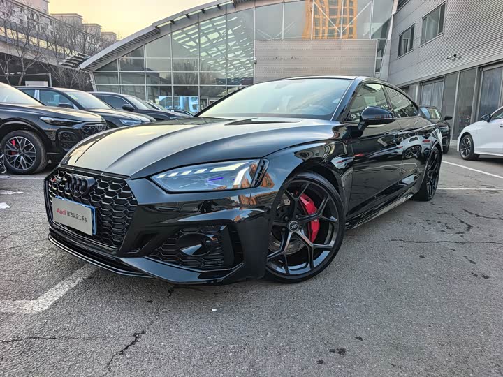 Фото 1 - Audi RS 5